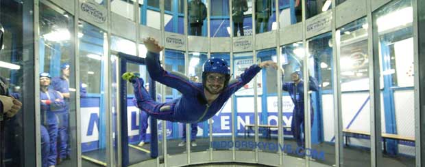 Indoor-Skydiven-Roosendaal boek je bij Adventuretickets.nl