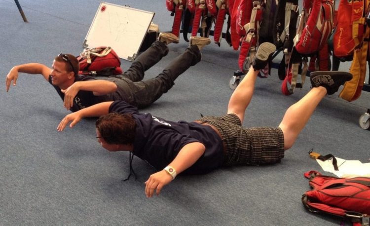AFF cursus skydiven Texel - grondtraining
