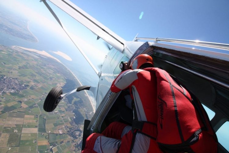 AFF cursus skydiven Texel - leren skydiven uit vliegtuig