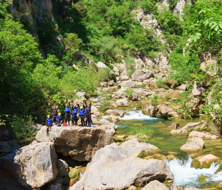 Basic canyoning Cetina rivier - Zadvarje bij Omiš Kroatië