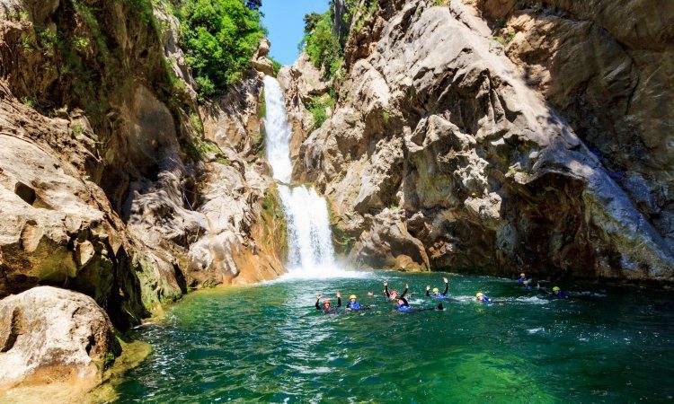 Basic canyoning Cetina rivier - Zadvarje bij Omiš Kroatië