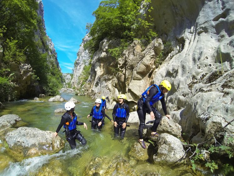 Advanced canyoning Cetina rivier - Zadvarje bij Omiš Kroatië