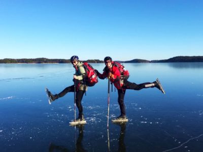 natuurijs schaatstocht met gids nabij Stockholm