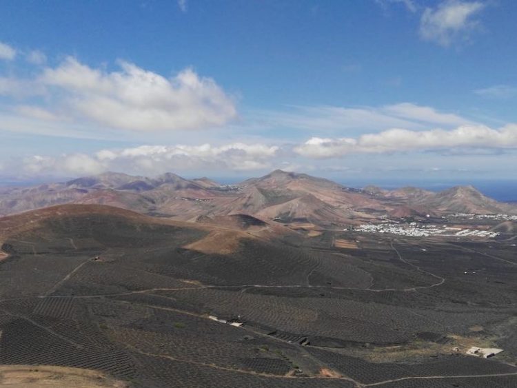Wandeltocht La Geria met gids Lanzarote