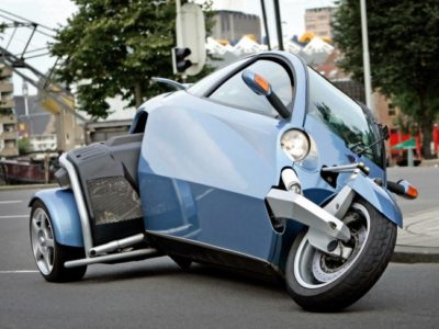 Motorvoertuigen meerkamp - Almere Nederland
