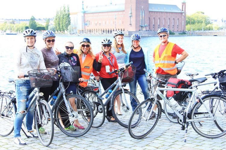 3 uur stadsfietstocht met gids door Stockholm