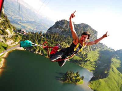 Bungeejump Stockhorn Interlaken Zwitserland