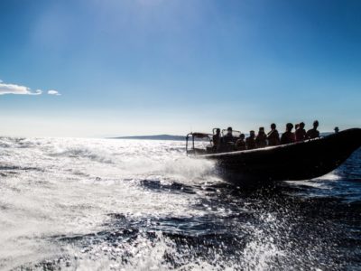 6 Eilanden speedboottocht Blue Cave met lunch en wijnproeverij Split Kroatië