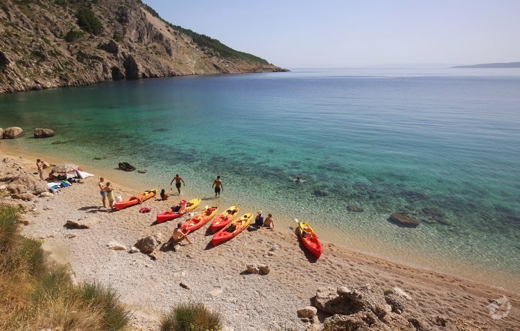Zee kajakken en snorkelen Brela Dalmatië Kroatië