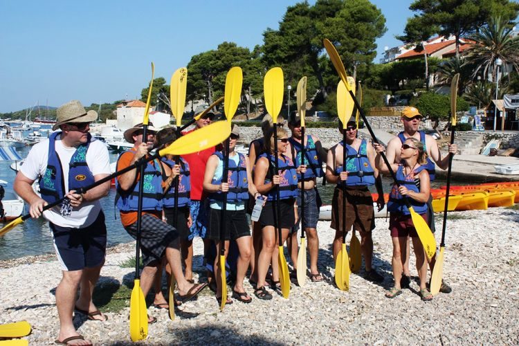 Zee kajakken en snorkelen Hvar Dalmatië Kroatië