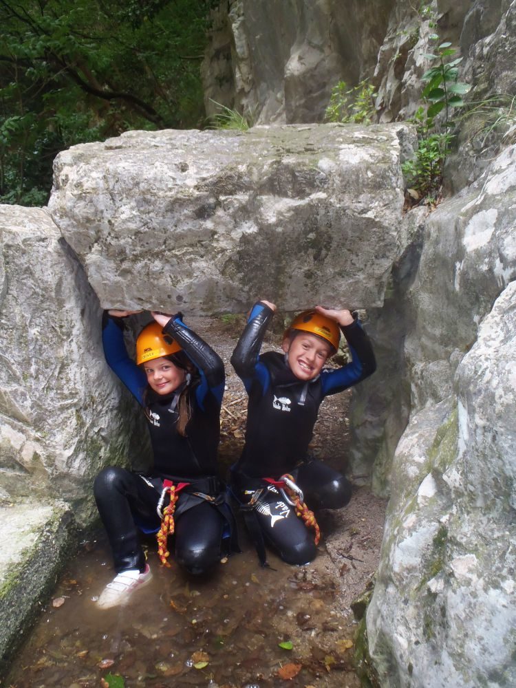 Family Fun - Basic Canyoning - Tremosine Garda Meer - Italië