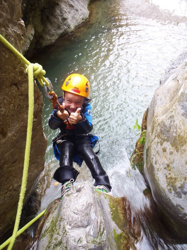 Family Fun - Basic Canyoning - Tremosine Garda Meer - Italië