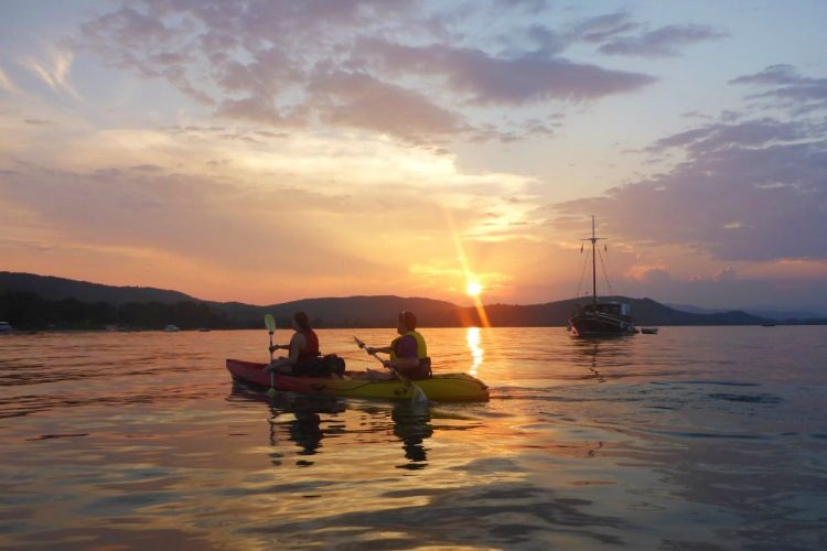3 uur Zee Kajakken Zonsondergang Halkidiki Griekenland