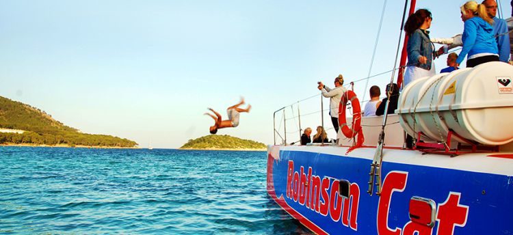 Halve dag catamarancruise met lunch en drankjes Mallorca