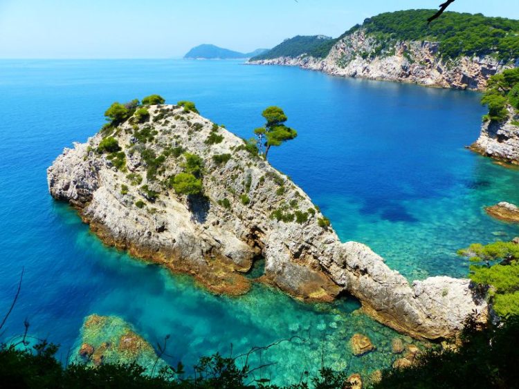 Zwemmen en hiken op het Kolocep Eiland nabij Dubrovnik Kroatië - dagtour