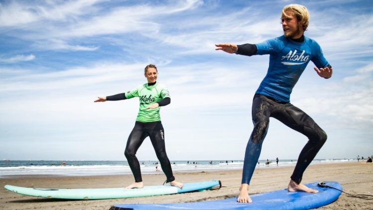 Beginner surfles Scheveningen
