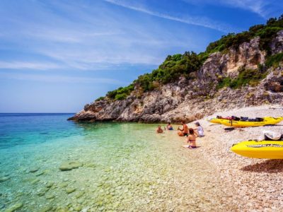 Hele dagtour kajakken bij Dugi Otok Zadar Kroatië