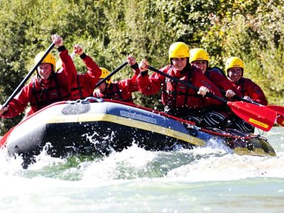 Raften op de rivier Isar vanuit Lenggries Beieren
