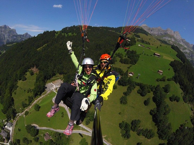 Paragliden Tandemvlucht Engelberg nabij Sarnen Zwitserland