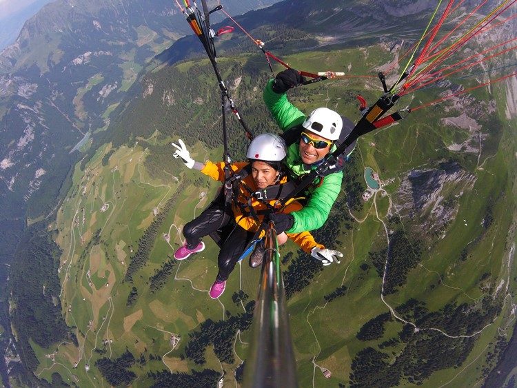 Paragliden Tandemvlucht Engelberg nabij Sarnen Zwitserland