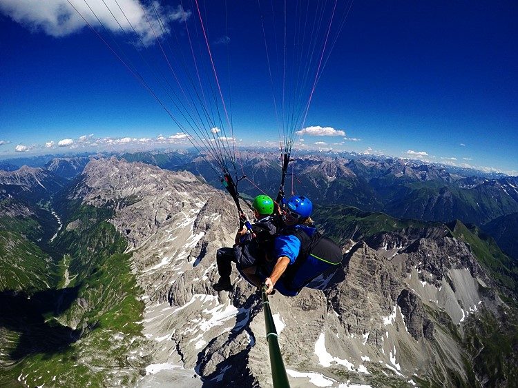 Paragliden op één van de beste plekken in de Noordelijke Alpen? De berg Nebelhorn in de gemeente Oberstdorf is dé plek! Het hele jaar door is het hier mogelijk om te paragliden
