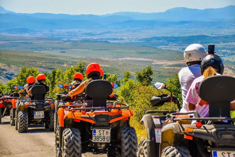 Quad rijden vanuit Split Kroatië - incl. picknick
