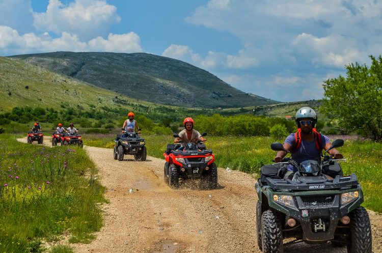 Quad rijden vanuit Split Kroatië - incl. picknick