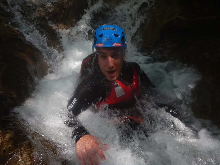 Canyoning in de Rio Nero kloof nabij het Gardameer
