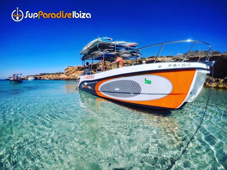 Supppen langs de mooiste baaien van Ibiza