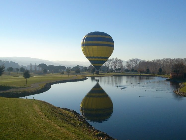 Luchtballonvaart nabij Barcelona