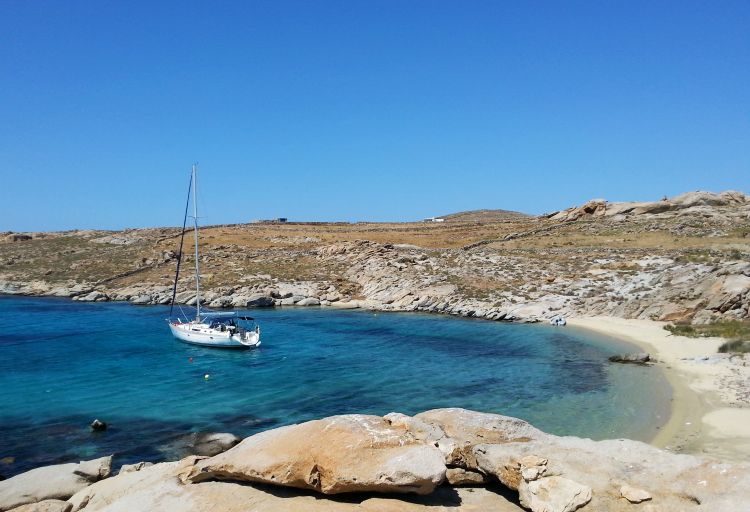 Zeilcruise naar het eiland Rhenia en Delos Mykonos Griekenland