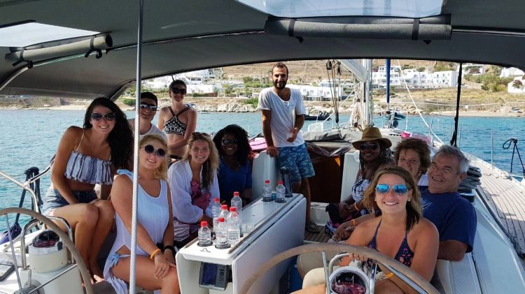 Zeilcruise naar het eiland Rhenia en Delos Mykonos Griekenland