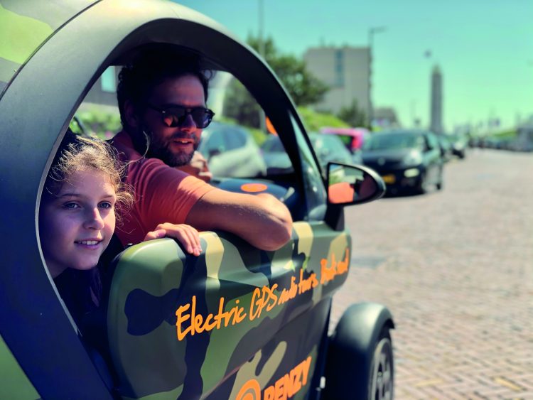 Renault Twizy gezinstour door de stranden en duinen door Zuid-Holland vanuit Lisse