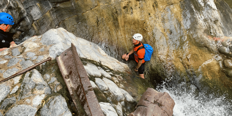 Basic canyoning Benahavís River Walk Marbella